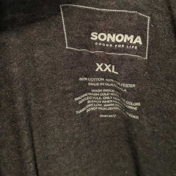 Heather grey tee with llama - Picture 2 of 2